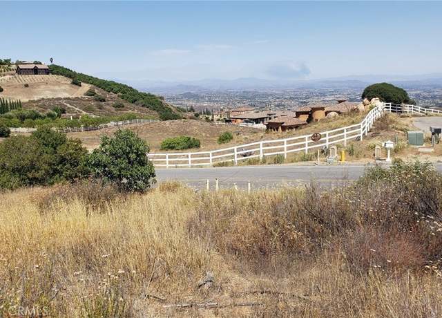 Property at 8 Via Vista Grande, Murrieta, CA 92562