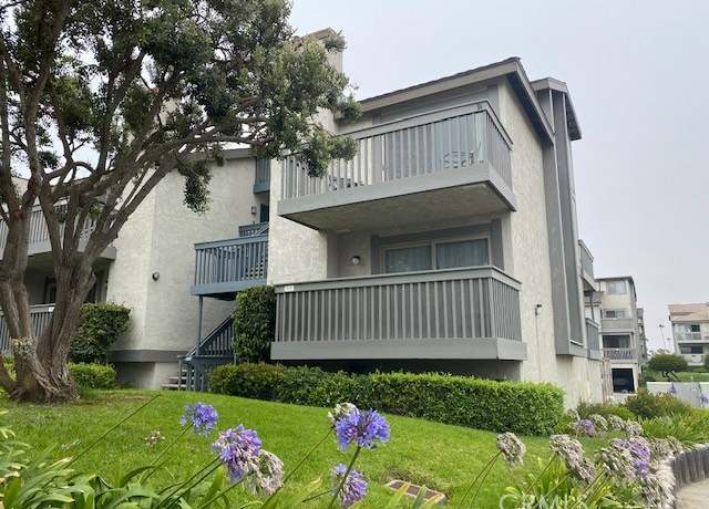Property at 3122 Sunset Ln, Oxnard, CA 93035, 2 beds, 2 baths