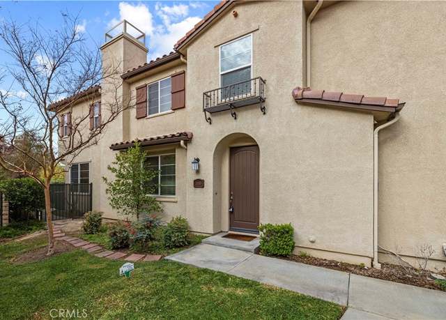 Property at 28363 Mirabelle Ln, Saugus, CA 91350, 3 beds, 3 baths