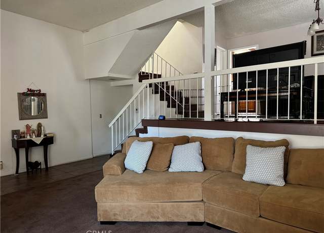 Property at 18425 Saticoy St #1, Reseda, CA 91335, 3 beds, 2.5 baths