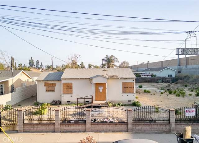 Property at 13722 Pierce St, Pacoima, CA 91331, 4 beds, 1 bath