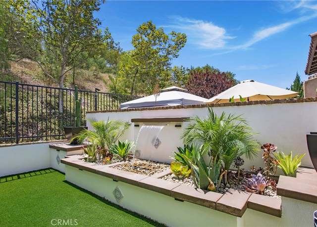 Property at 2882 Echo Springs Dr, Corona, CA 92883, 4 beds, 3 baths