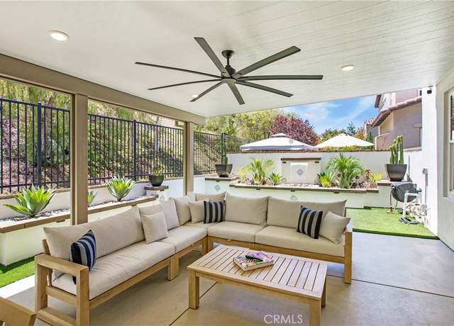 Property at 2882 Echo Springs Dr, Corona, CA 92883, 4 beds, 3 baths