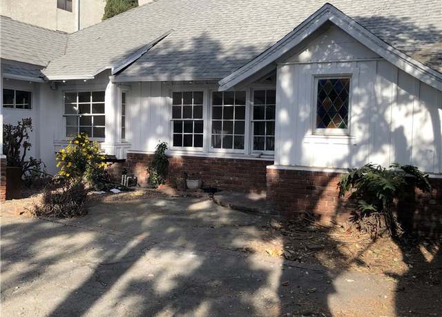 Property at 216 N Rose St, Burbank, CA 91505, 3 beds, 3 baths