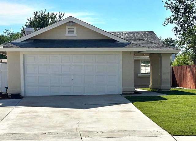 Property at 44839 16th St E, Lancaster, CA 93535, 3 beds, 2 baths