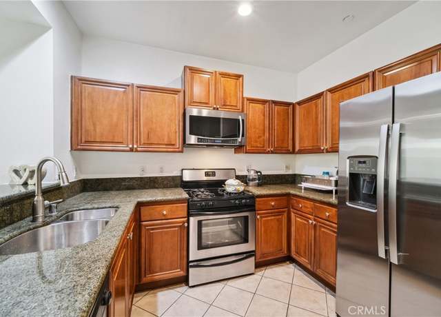 Property at 13951 Sherman Way #204, Van Nuys, CA 91405, 2 beds, 2 baths