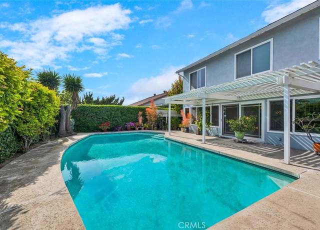 Property at 937 Carnation Ave, Costa Mesa, CA 92626, 5 beds, 3 baths