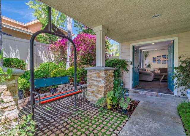 Property at 20009 Tanager Ct, Canyon Country, CA 91351, 3 beds, 3 baths