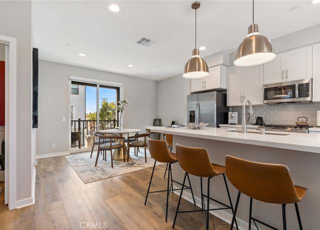 Property at 2096 Caleigh Ln, Costa Mesa, CA 92627, 3 beds, 3 baths