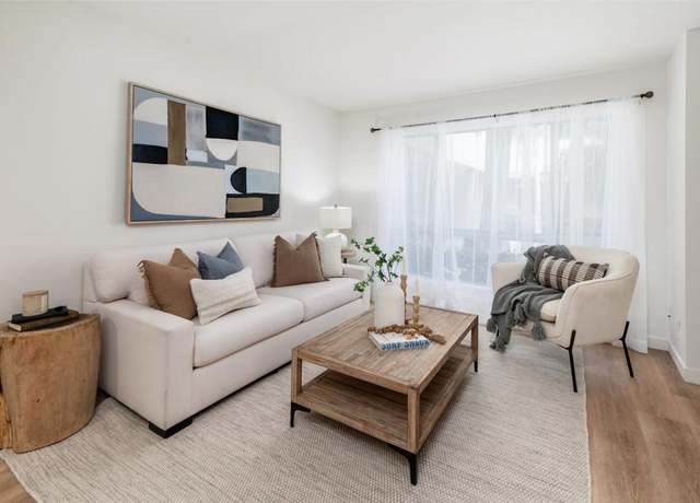 Property at 13754 Mango Dr #111, Del Mar, CA 92014, 1 bed, 1 bath