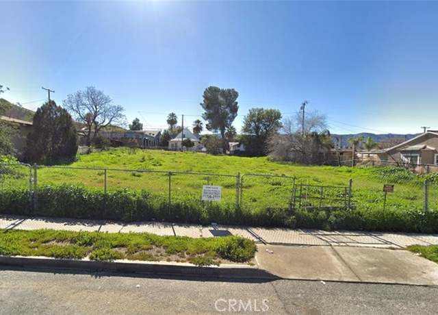 Property at 208 E Peck St, Lake Elsinore, CA 92530