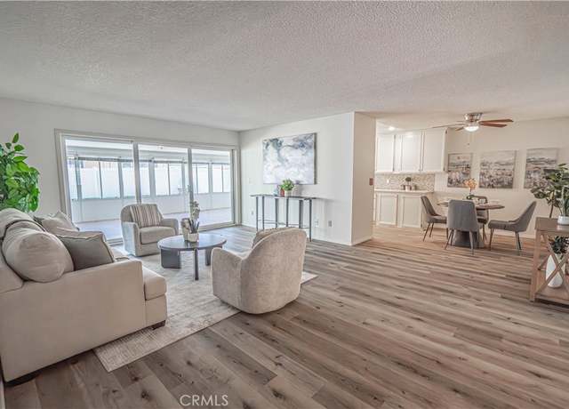 Property at 26478 Fairway Cir, Newhall, CA 91321, 2 beds, 2 baths
