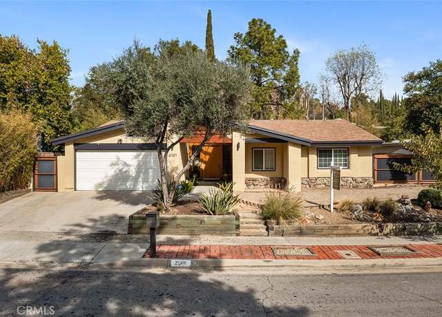 Property at 21301 Bellini Dr, Topanga, CA 90290, 3 beds, 2 baths