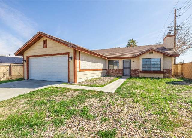Property at 43602 5th St E, Lancaster, CA 93535, 3 beds, 2 baths