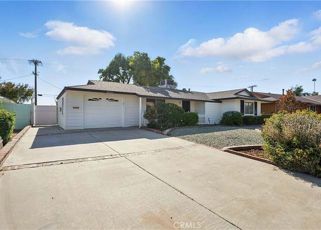 Property at 28931 Bradley Rd, Menifee, CA 92586, 2 beds, 2 baths