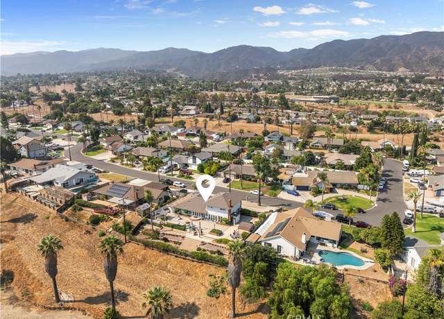 Property at 2001 Cypress Point Dr, Corona, CA 92882, 4 beds, 2 baths