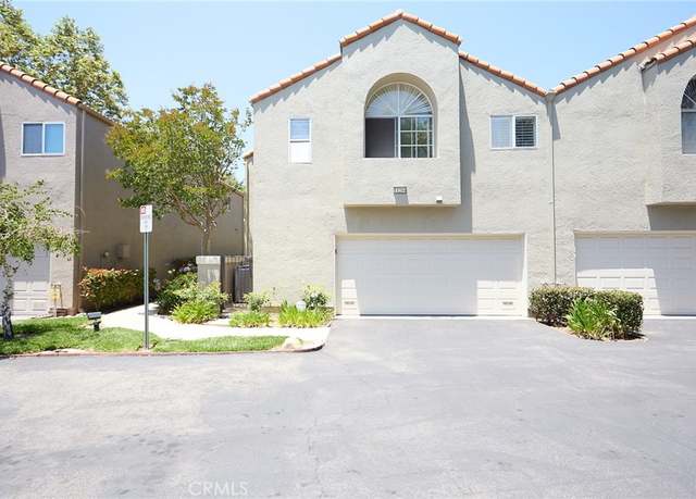 Property at 11244 Sierra Pass Pl, Chatsworth, CA 91311, 3 beds, 3 baths
