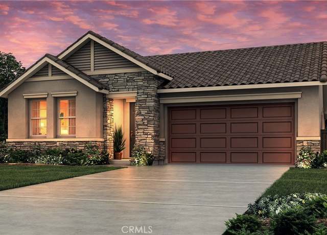 Property at 2054 Casey Ln, Los Banos, CA 93635, 4 beds, 3 baths