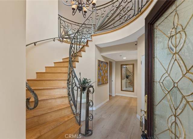 Property at 1177 Wellesley Ave #201, Los Angeles, CA 90049, 3 beds, 4 baths