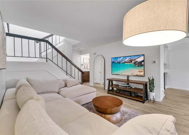 Property at 1033 W Lamark Ln, Anaheim, CA 92802, 3 beds, 1.5 baths