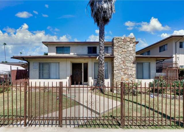 Property at 517 E 97th St, Inglewood, CA 90301, 90 baths