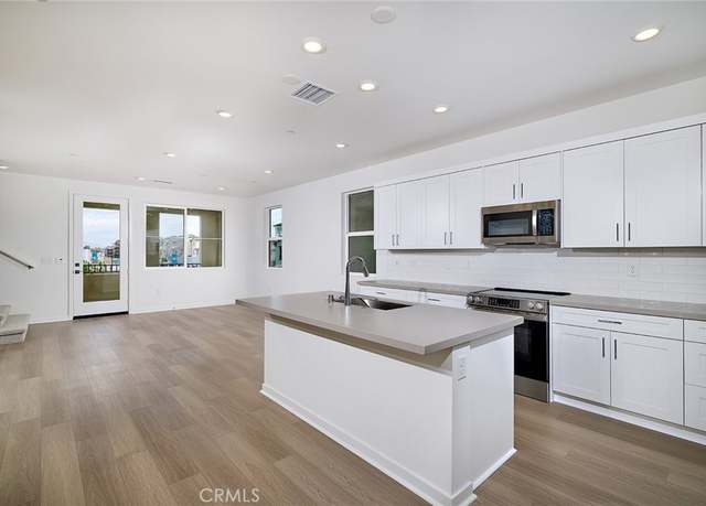 Property at 6046 Fairfax Dr, Eastvale, CA 92880, 3 beds, 2.5 baths