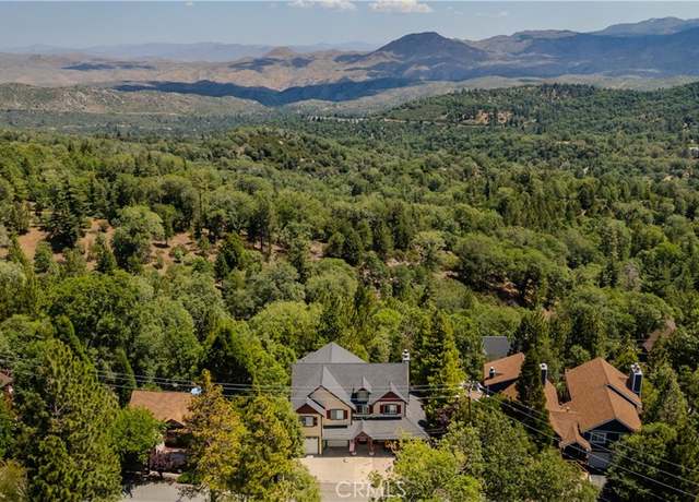 Property at 1251 Kodiak Dr, Lake Arrowhead, CA 92352, 3 beds, 2.5 baths