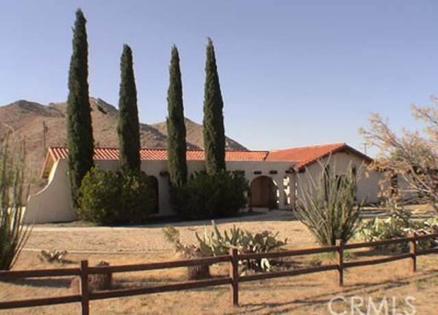Property at 19689 Roanoke Rd, Apple Valley, CA 92307, 3 beds, 2.5 baths