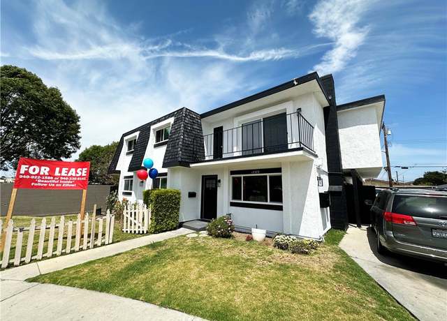 Property at 17372 Dairyview Cir, Huntington Beach, CA 92647, 8 beds, 7 baths