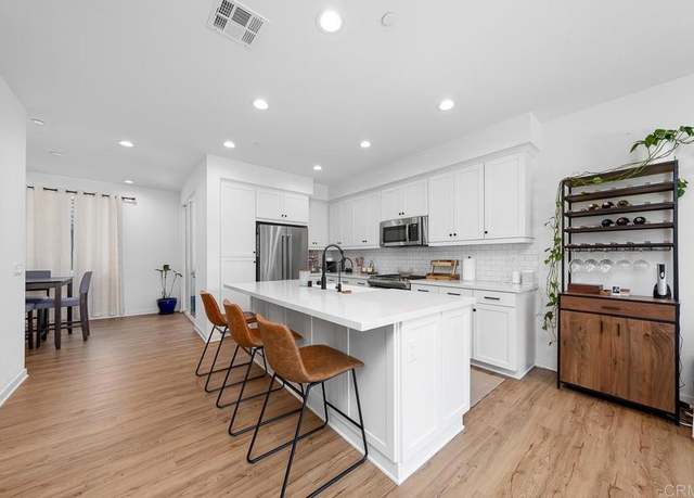 Property at 6050 Colt Pl #103, Carlsbad, CA 92009, 3 beds, 3.5 baths