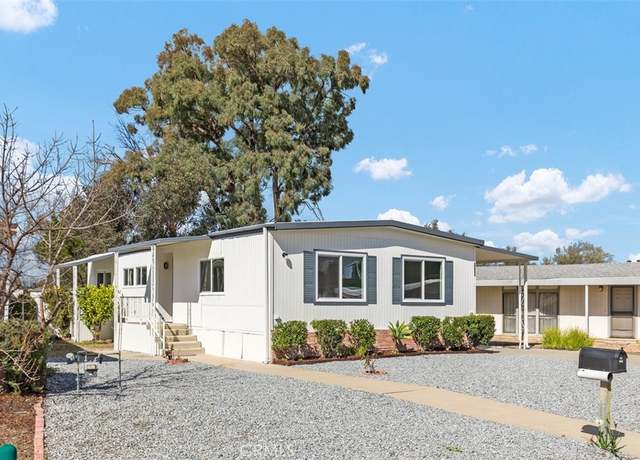 Property at 38631 Calle De La Siesta, Murrieta, CA 92563, 2 beds, 2 baths