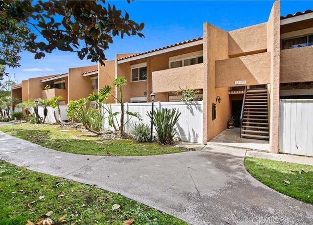 Property at 1001 W Macarthur Blvd #20, Santa Ana, CA 92707, 2 beds, 1 bath