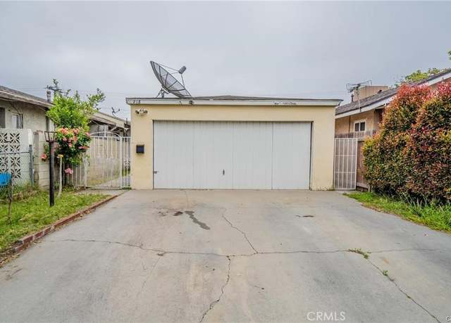 Property at 918 S Oak St, Inglewood, CA 90301, 3 beds, 2 baths