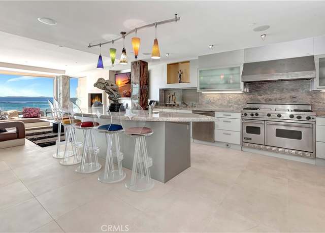 Property at 1261 Ocean Front, Laguna Beach, CA 92651, 2 beds, 4 baths