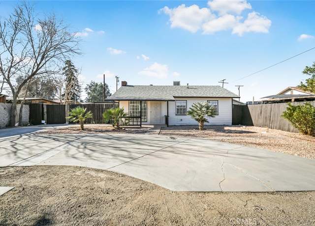 Property at 39021 8th St E, Palmdale, CA 93550, 3 beds, 2 baths