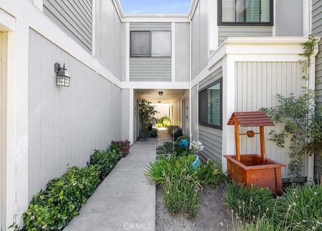 Property at 27066 Hidaway Ave #6, Canyon Country, CA 91351, 2 beds, 1.5 baths
