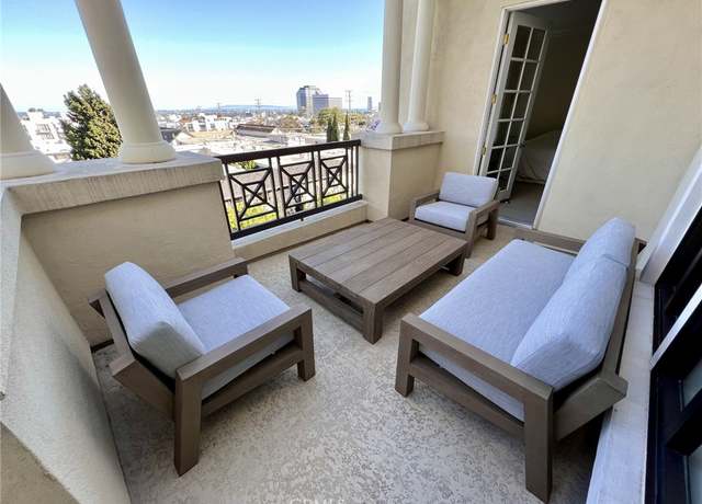 Property at 11847 Gorham Ave #403, Los Angeles, CA 90049, 2 beds, 2.5 baths