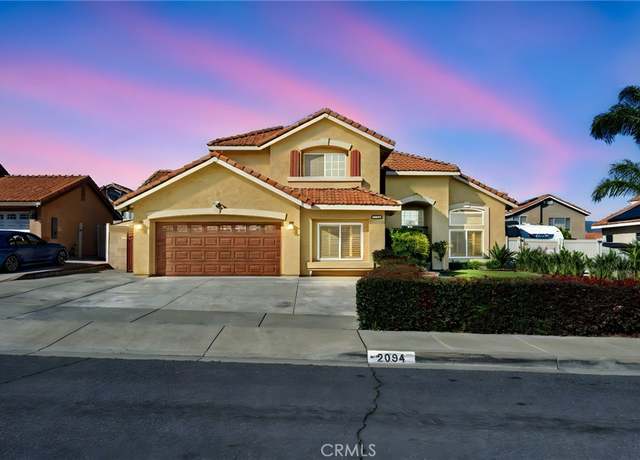 Property at 2094 W Summerset Dr, Rialto, CA 92377, 5 beds, 3 baths