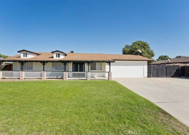 Property at 10600 Michele Ave, Bakersfield, CA 93312, 4 beds, 2 baths