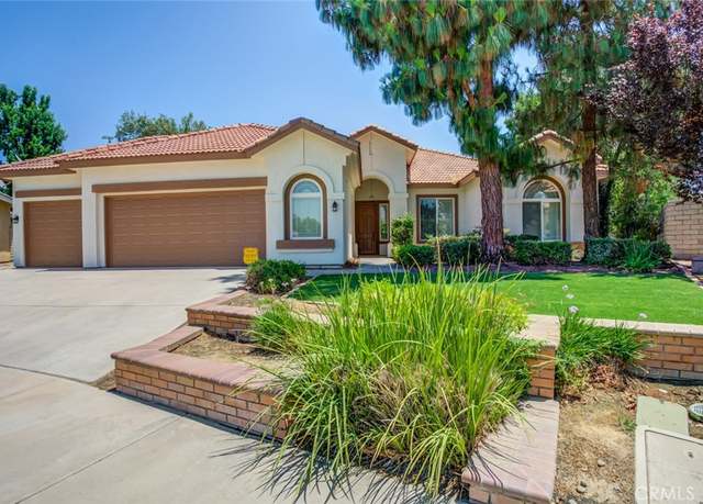 Property at 10102 Lace Cascade Ct, Bakersfield, CA 93311, 3 beds, 2 baths