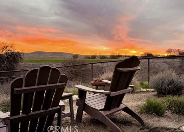 Property at 480 Whitley Gardens Dr, Paso Robles, CA 93446, 3 beds, 2 baths