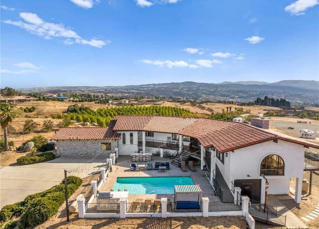 Property at 38225 Camino Sierra Rd, Temecula, CA 92592, 6 beds, 6 baths