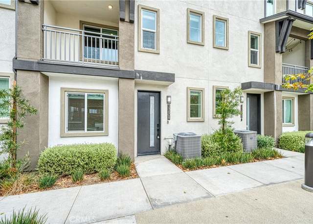Property at 13608 Bria Ln, Gardena, CA 90247, 3 beds, 3.5 baths