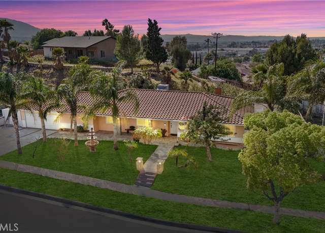 Property at 536 San Miguel Dr, Corona, CA 92879, 4 beds, 2 baths