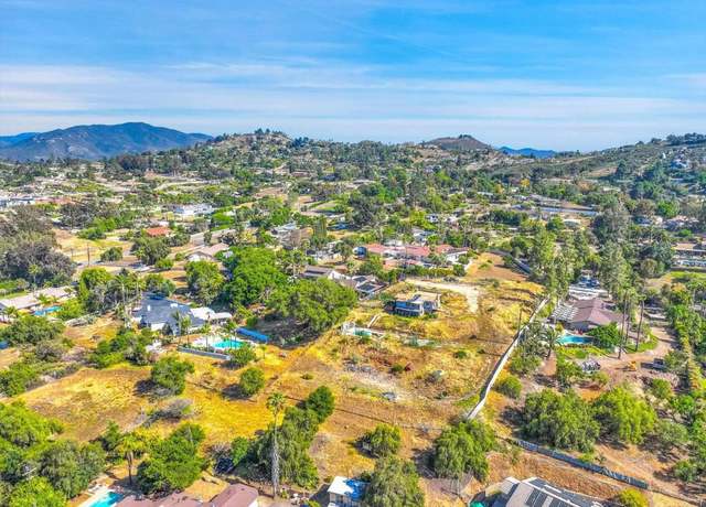 Property at 802 Vista Grande Rd, El Cajon, CA 92019, 2 beds, 1 bath