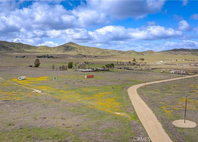 Property at 2 Gaviota Trl, Santa Margarita, CA 93453
