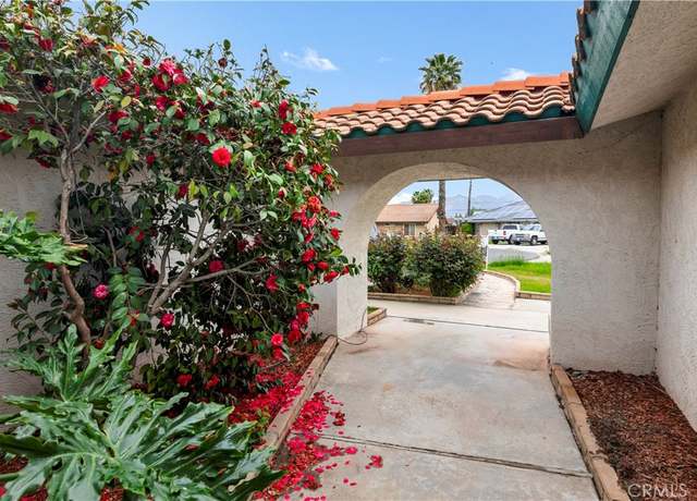Property at 42397 Santiago Dr, Hemet, CA 92544, 4 beds, 2 baths