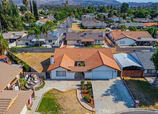Property at 42397 Santiago Dr, Hemet, CA 92544, 4 beds, 2 baths