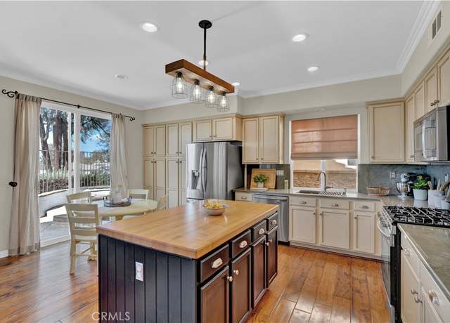 Property at 11 Spring View Way, Rancho Santa Margarita, CA 92688, 4 beds, 2.5 baths