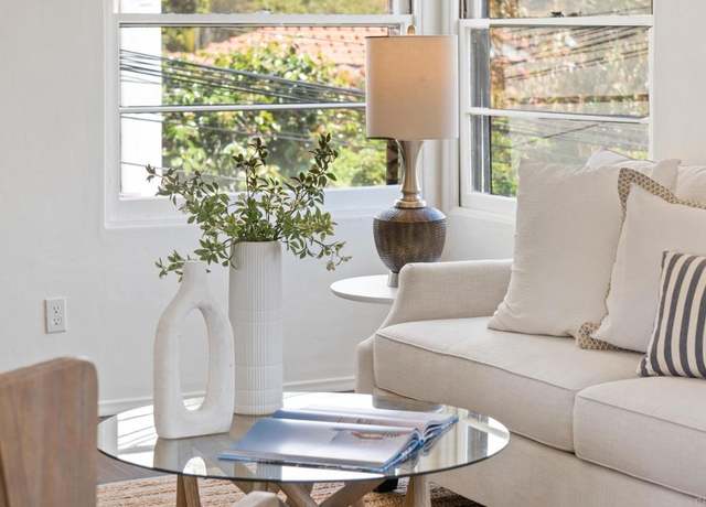 Property at 430 G Ave, Coronado, CA 92118, 1 bed, 1 bath